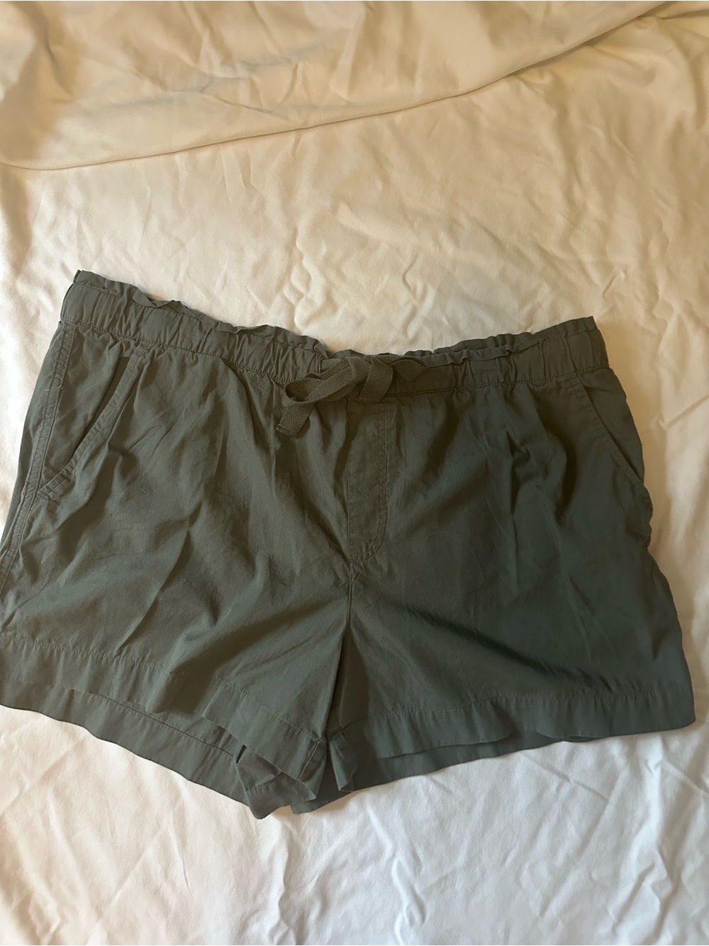 Loft outlet Women’s Elastic Waist Casual Shorts — Olive Green